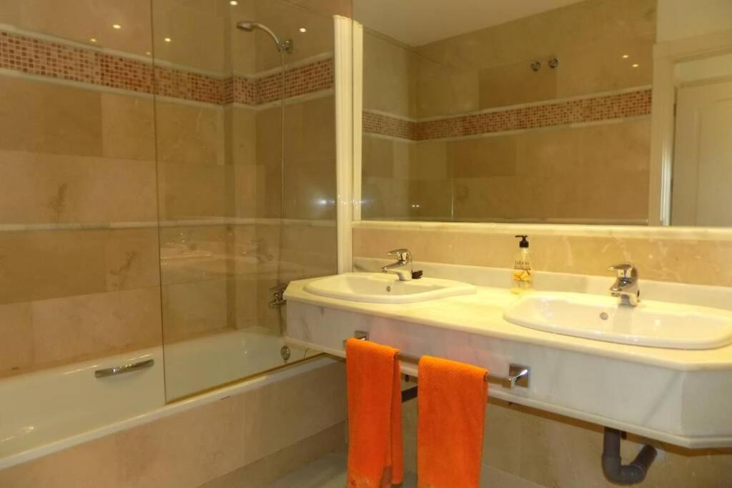 Fuente Aloha Apartment Marbella Exterior photo